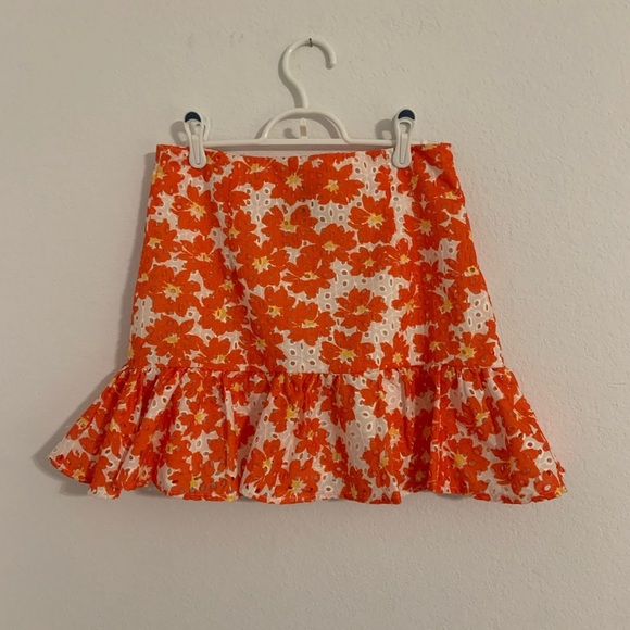 Eyelet Floral Ruffle Mini Skirt - Picture 10 of 11
